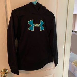 black and blue under armour sweatshirt